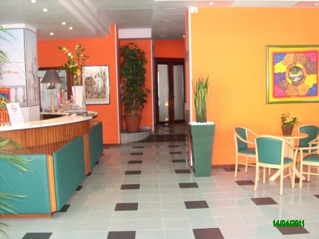 Hotel Colorado Lido di Jesolo Bagian luar foto
